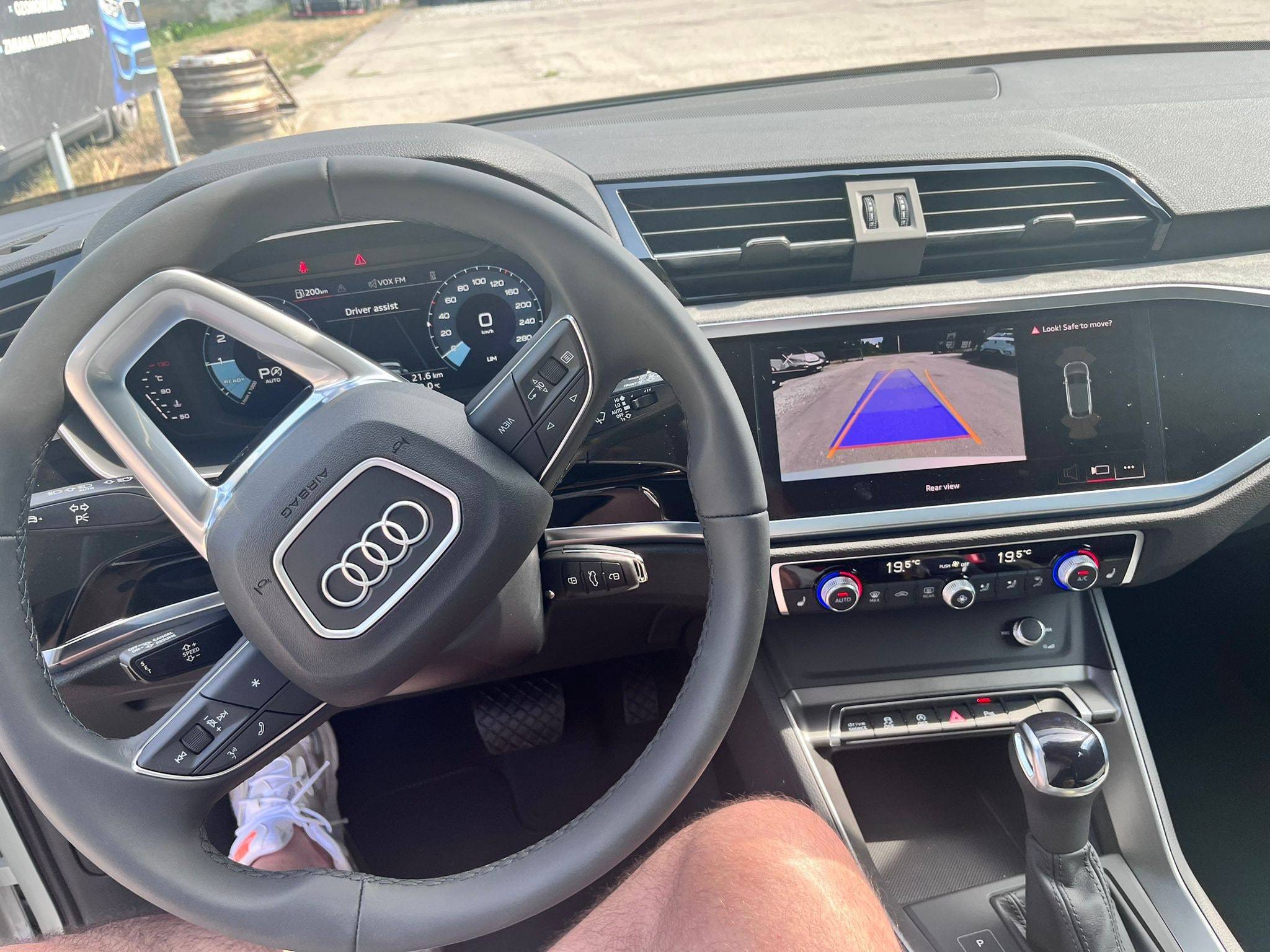 Audi Q3 Sportback, zdjęcie 2 z 3