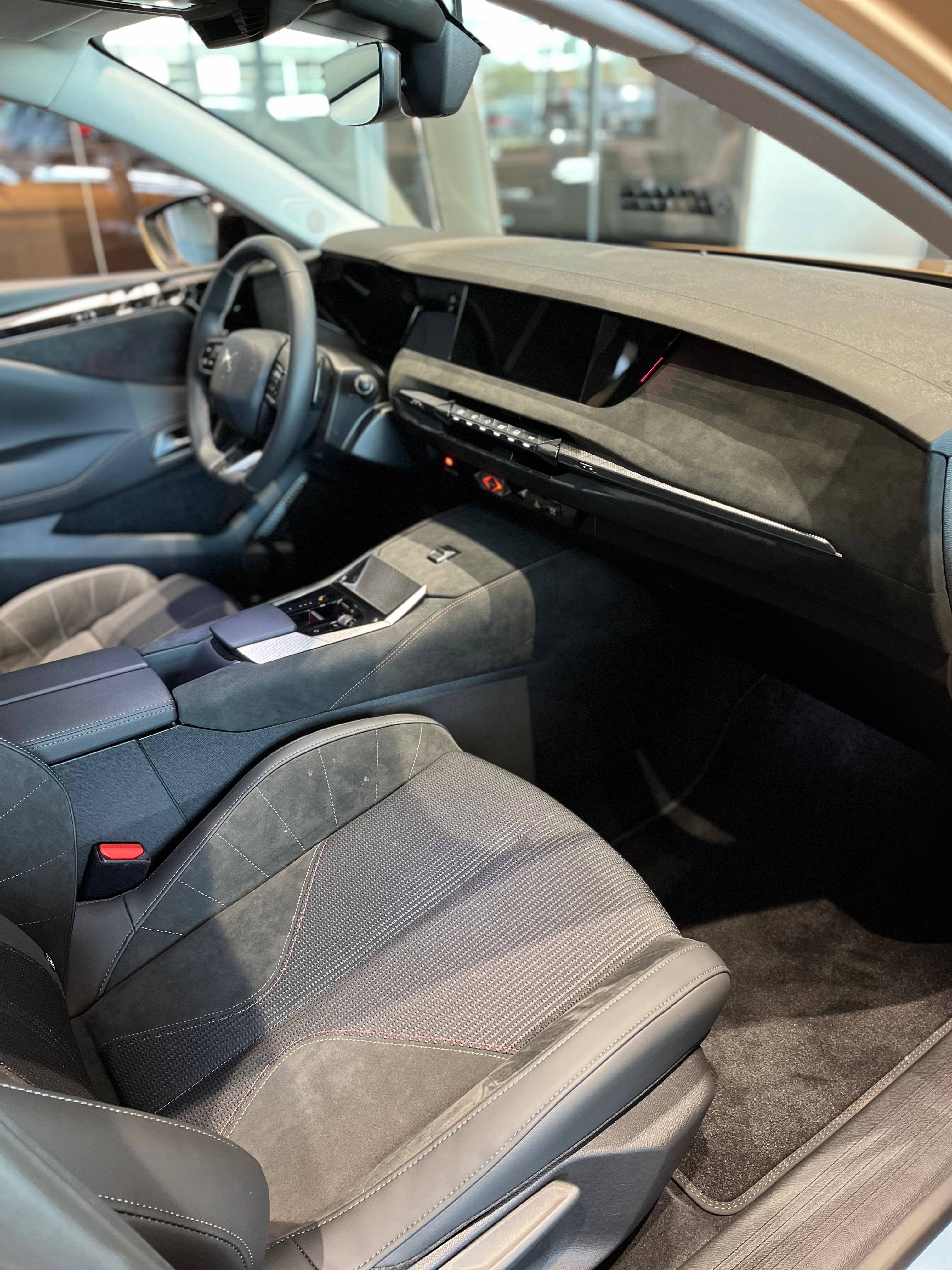 DS Automobiles DS 4, zdjęcie 5 z 6